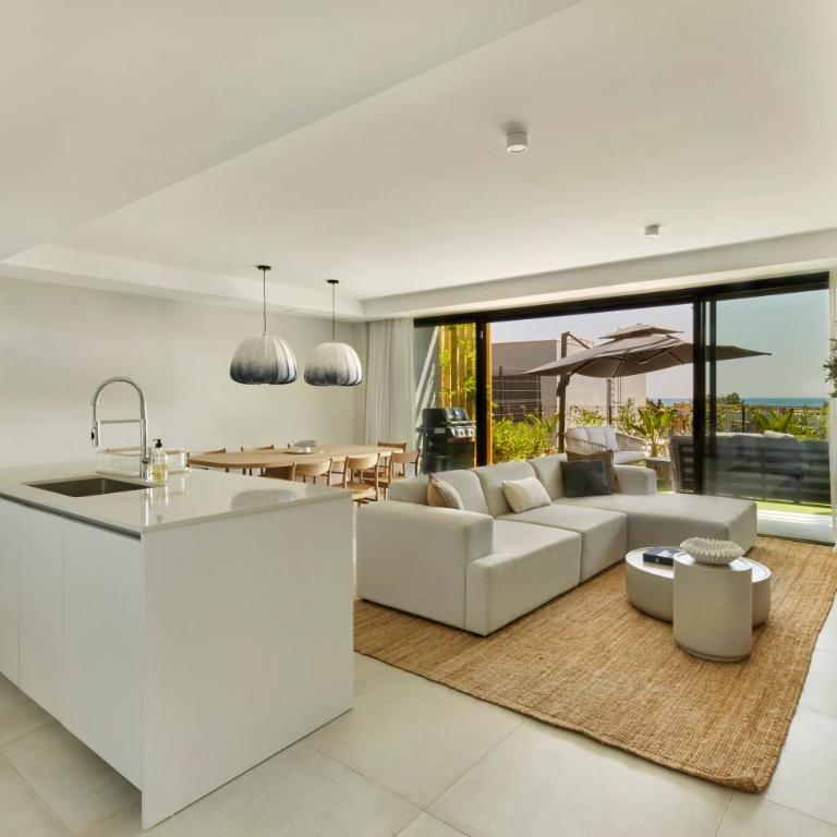 Azure Oasis by Chaparral Beach - Casa - 18