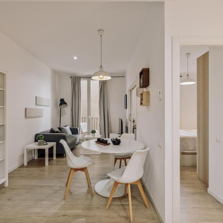 Ola Living Sant Antoni Market - One-Bedroom Apartment with Balcony - 3