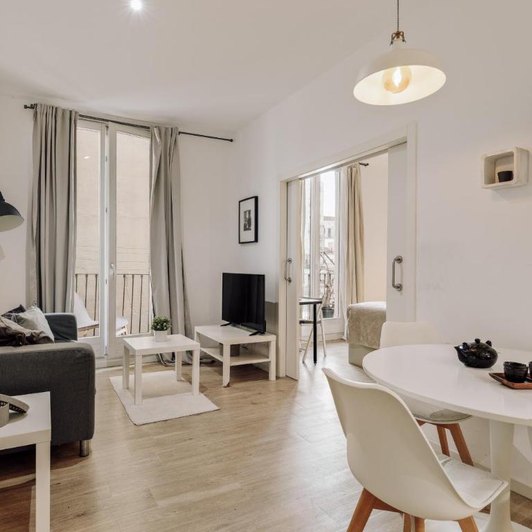 Ola Living Sant Antoni Market - One-Bedroom Apartment with Balcony - 1