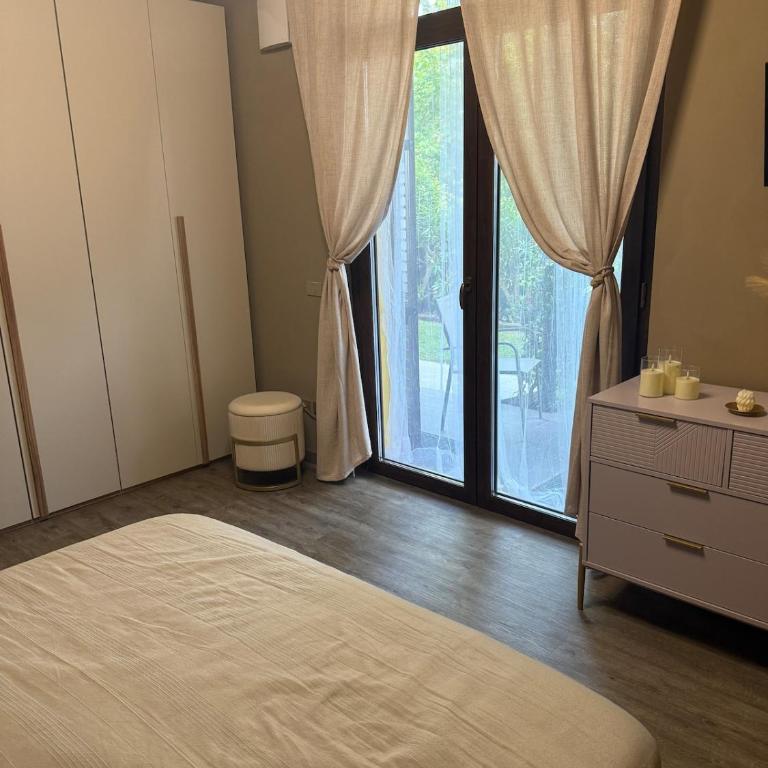 I Fiori del Lago Apartment - Appartamento con 1 Camera da Letto e con Giardino - 16