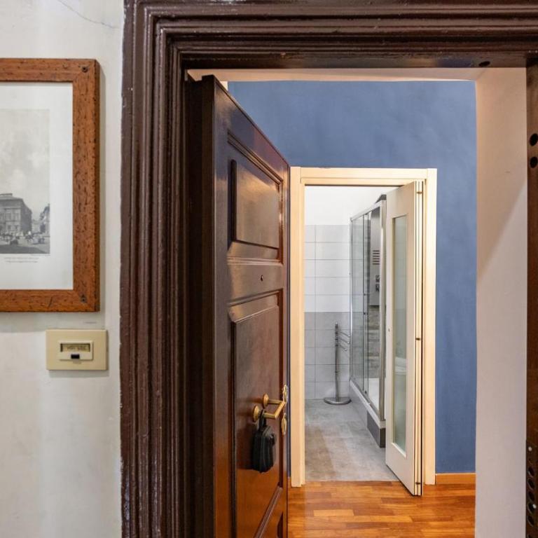 Colosseo House Rosy by Rentbeat - Appartamento con 1 Camera da Letto - 40