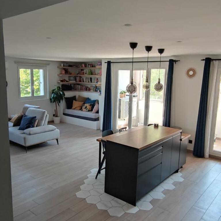 Chic & Cozy 95m Apartment Perfect for Families - Appartement 2 Chambres - 2