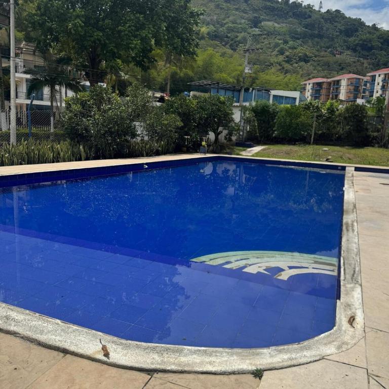 Casa rustica y familiar con piscina en La Vega Cund - Casa de 3 dormitorios - 18