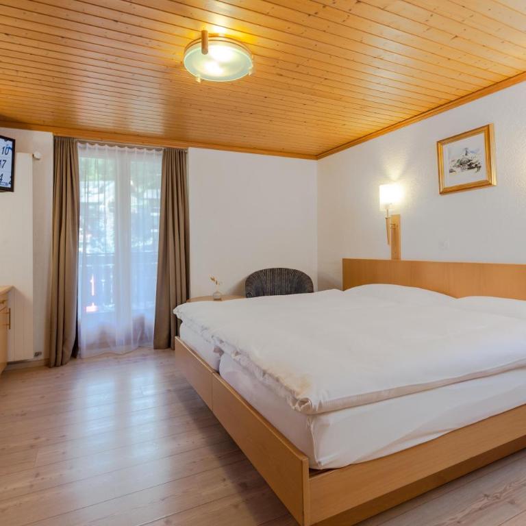 Alpenblick - Doppelzimmer mit Balkon oder Terrasse - 10