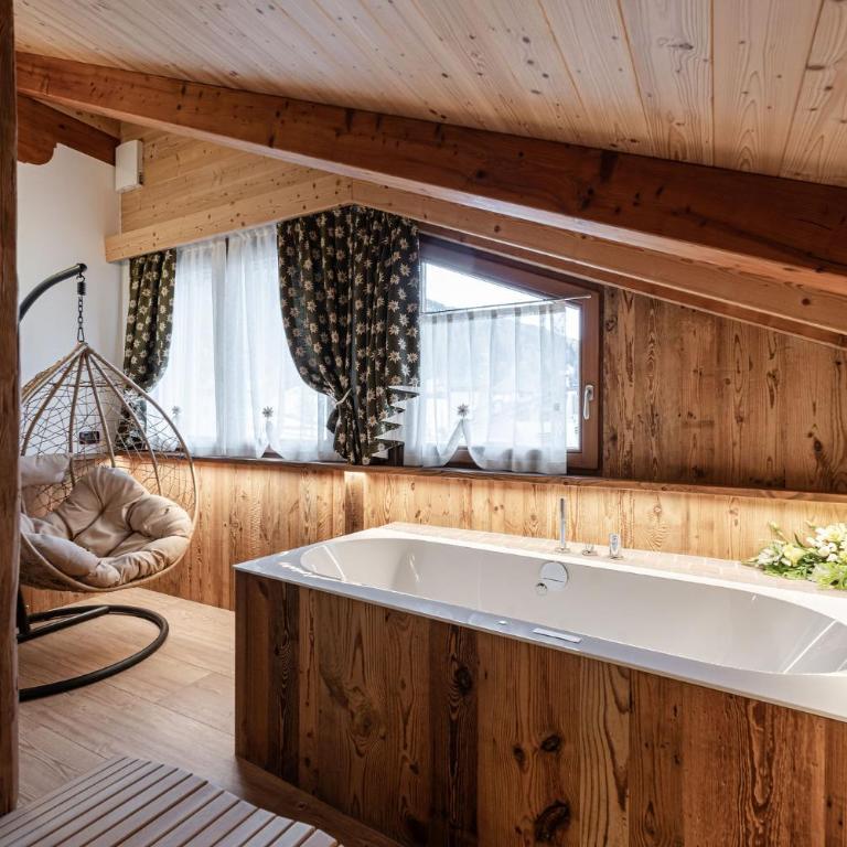 Hotel Genzianella - Double Room with Spa Bath - 2