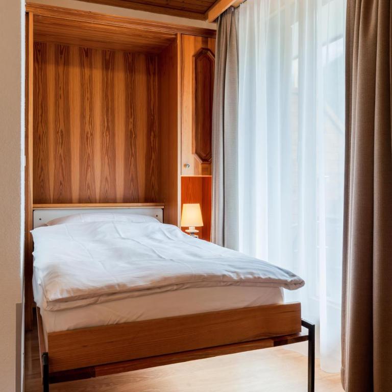 Alpenblick - Dreizimmerzimmer mit Balkon und Blick auf Matterhorn - 9