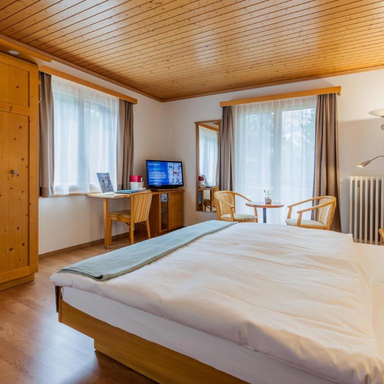 Alpenblick - Dreizimmerzimmer mit Balkon und Blick auf Matterhorn - 11