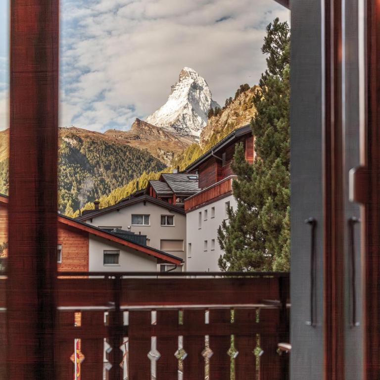 Alpenblick - Dreizimmerzimmer mit Balkon und Blick auf Matterhorn - 7