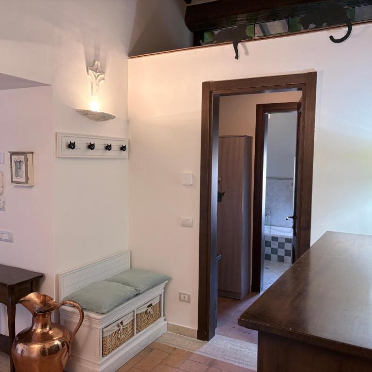 La Casina Colorata - Appartamento con 2 Camere da Letto e Vista Città - 2