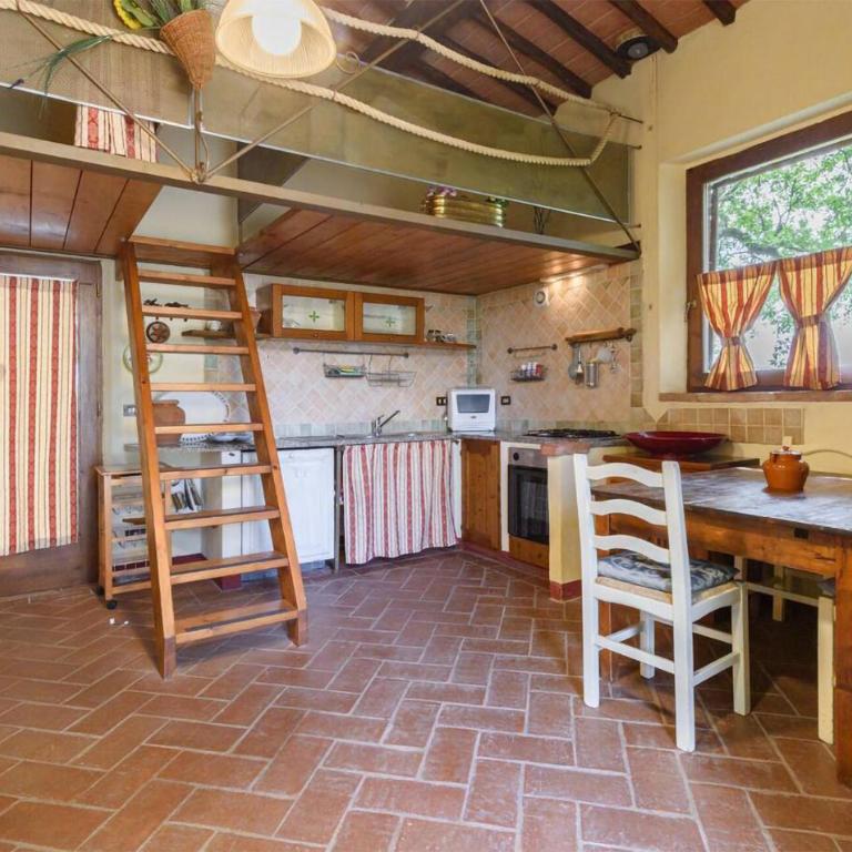Amazing Home In Castellina In Chianti - Casa Vacanze con 8 Camere - 12