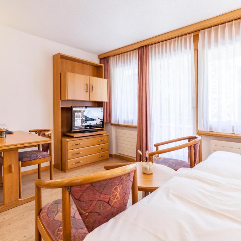 Alpenblick - Studio Apartment Bonatti-Nebengebäude (ohne Aufzug) mit Balkon oder Terrasse mit Blick auf Matterhorn - 2