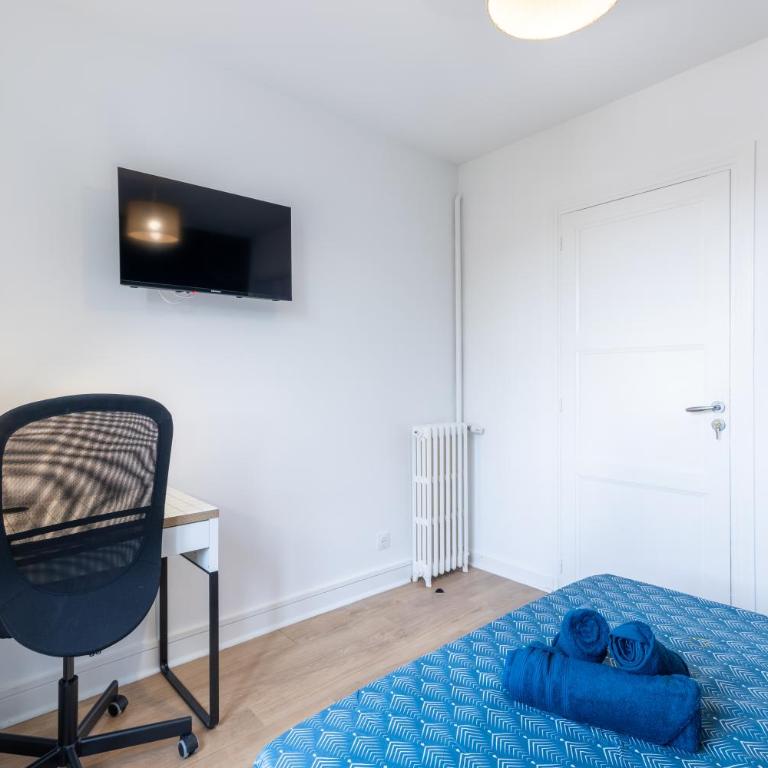 Appartement meublé près du centre Wifi-Parking - Apartment mit 3 Schlafzimmern - 21