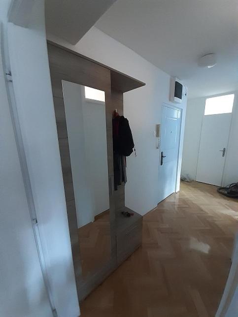 M&Z Apartments - One-Bedroom Apartment - 7