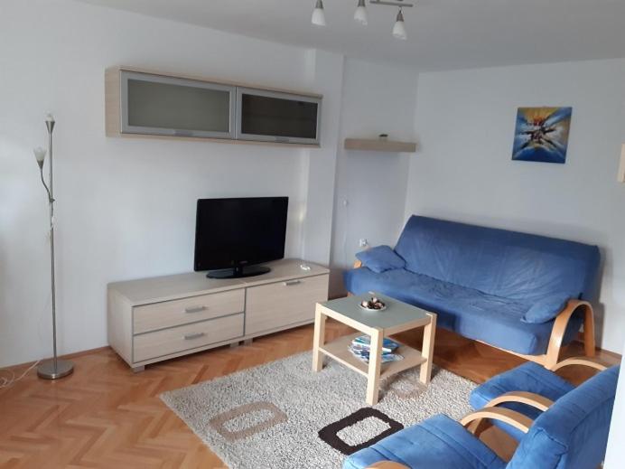 M&Z Apartments - One-Bedroom Apartment - 9
