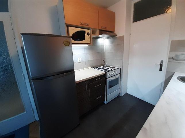 M&Z Apartments - One-Bedroom Apartment - 11