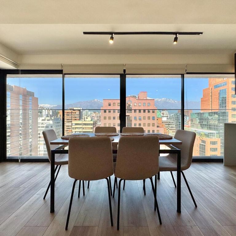 Moderno y luminoso 2D y 2B en Las Condes - Two-Bedroom Apartment - 14
