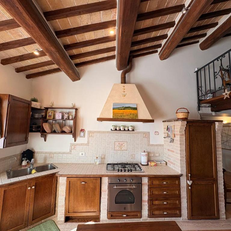 La Casina Colorata - Appartamento con 2 Camere da Letto e Vista Città - 4
