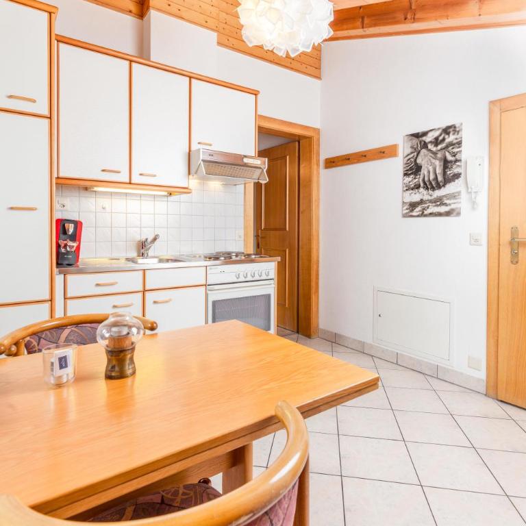 Alpenblick - Studio Apartment Bonatti-Nebengebäude (ohne Aufzug) mit Balkon - 2