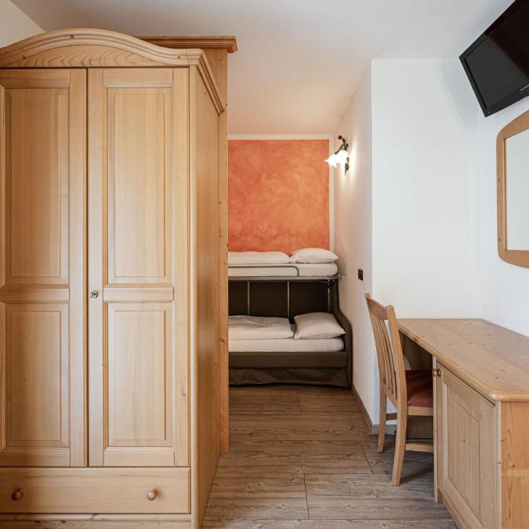 Hotel Genzianella - Standard Family Room - 8