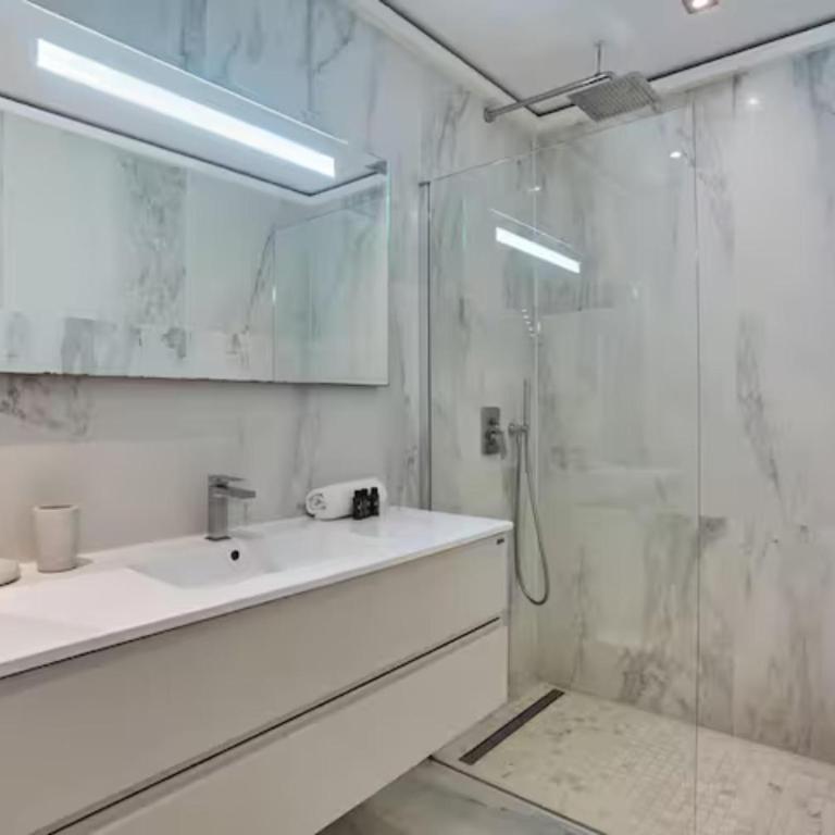 Stylish Apartment in Le Marais, Paris Centre - Apartment - 38