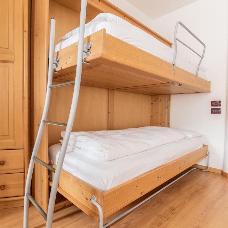 Hotel Genzianella - Standard Quadruple Room - 6