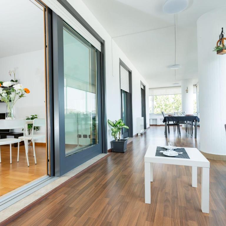Tiburtina Veranda - appartamento in zona Stazione - Appartamento con 2 Camere da Letto - 2