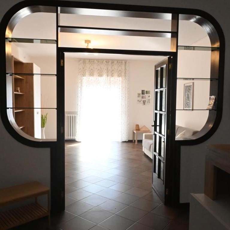 Amalia's Home - Appartamento con 2 Camere da Letto - 12