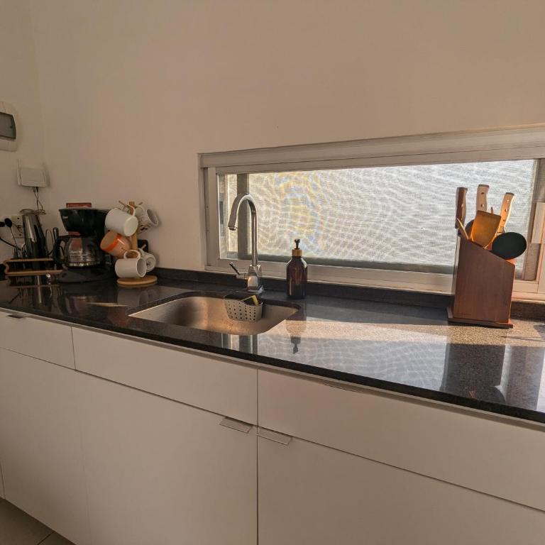 Adults Only Condo Close to the Beach - Apartamento de 1 dormitorio - 25
