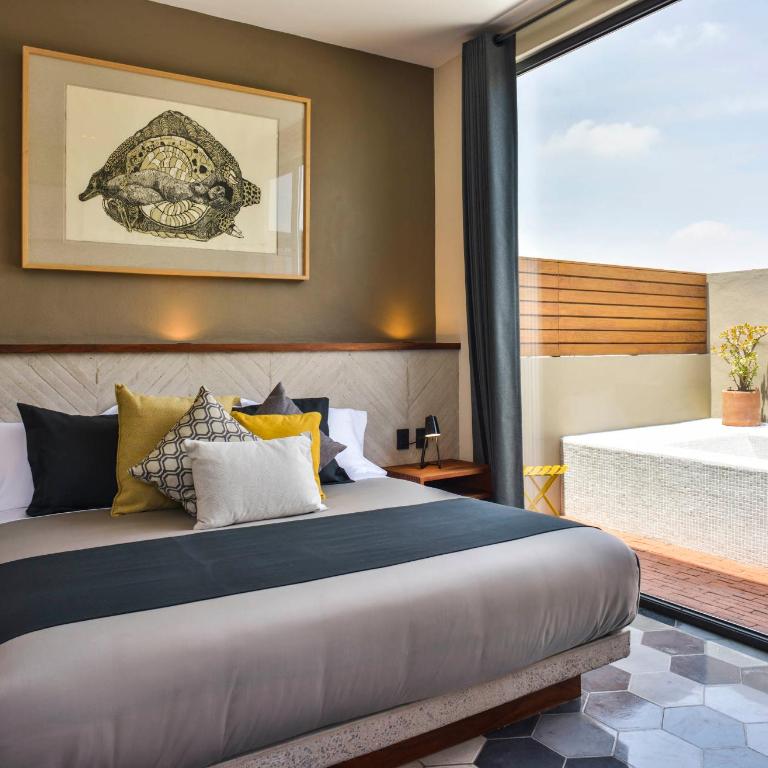 Hotel Criol - Suite with Hot Tub - 2