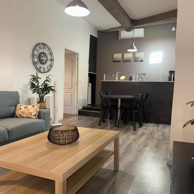 Les Jardins De L´Ecusson - Première Conciergerie - Apartamento con vistas al jardín - 1