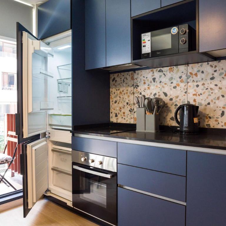 Chic Studio Escape for 3 in Lively Las Condes - Apartment - 14