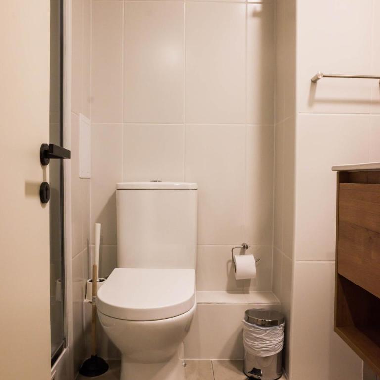 Chic Studio Escape for 3 in Lively Las Condes - Apartment - 21