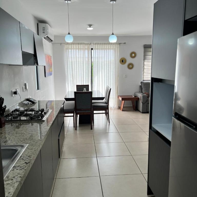 Pacific Nest House Steps from the beach - Three-Bedroom House - 22