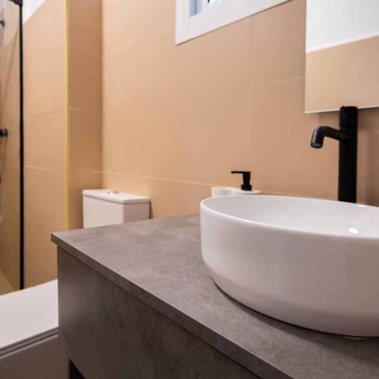 Cadizz Entre Cielo y Mar Centro del Puerto ciudad - ideal empresas, familias y grupos - Apartamento Deluxe de 4 dormitorios - 74