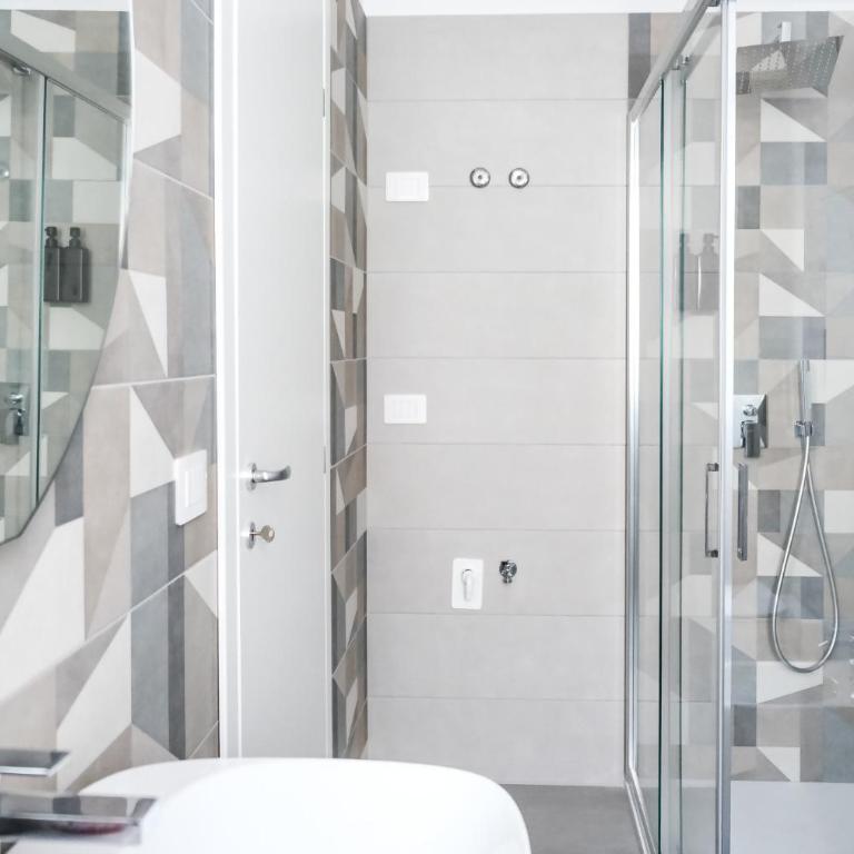 Milazzo Holiday Apartments&Rooms - LiveLoveTravel - Camera Deluxe - 10