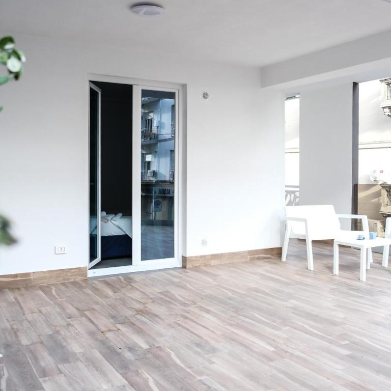 Milazzo Holiday Apartments&Rooms - LiveLoveTravel - Camera Deluxe - 12