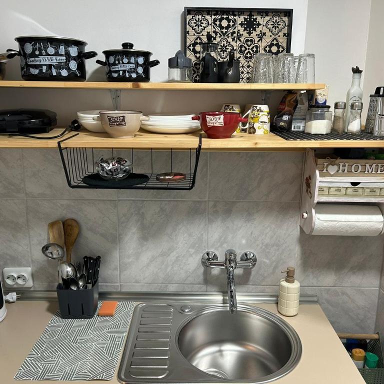 Apartman Nani - Secure and free parking space! - One-Bedroom Apartment - 8