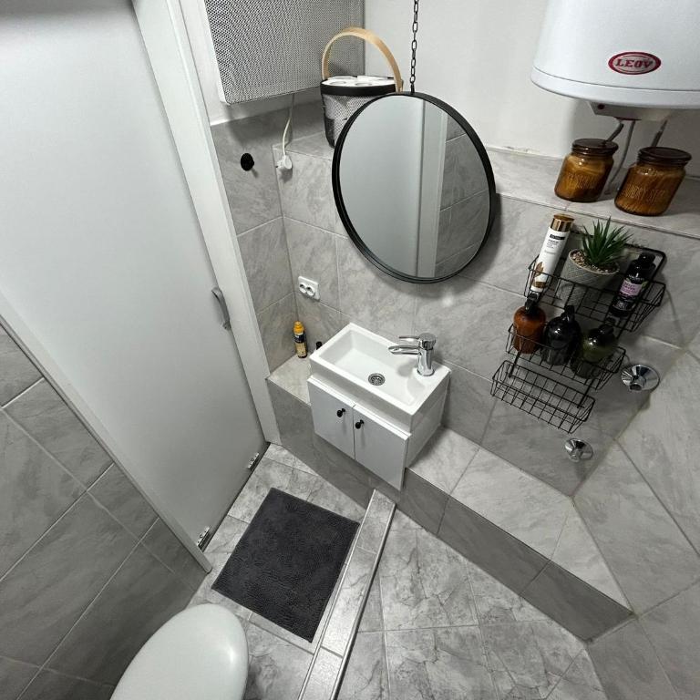 Apartman Nani - Secure and free parking space! - One-Bedroom Apartment - 15