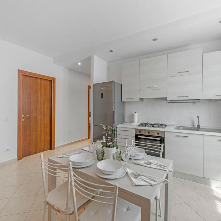 Centrale 600m - Your Milan Escape - WiFi Netflix - Appartamento con 1 Camera da Letto - 2