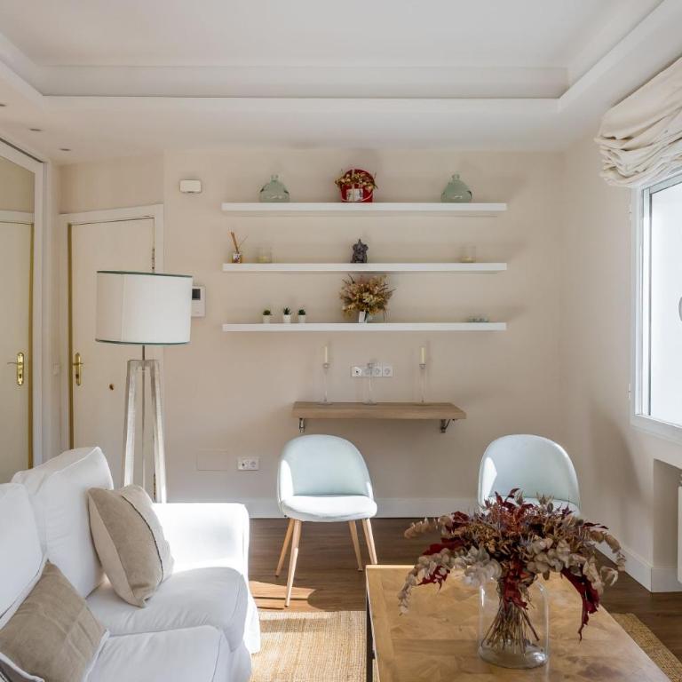 Modern and Bright-2Bedroom 2Bathroom-Bernabéu - Two-Bedroom Apartment - 9