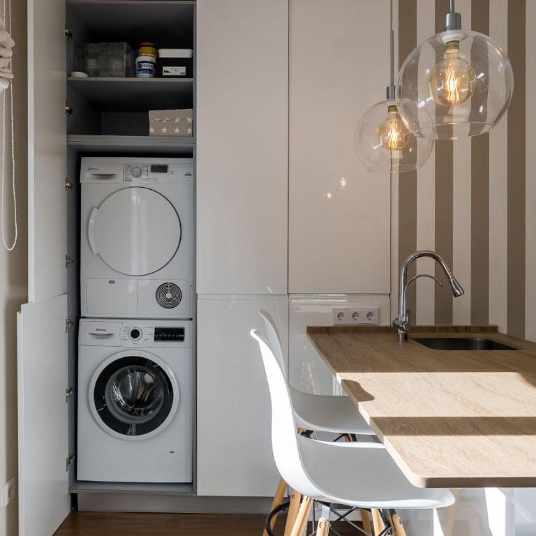Modern and Bright-2Bedroom 2Bathroom-Bernabéu - Two-Bedroom Apartment - 12