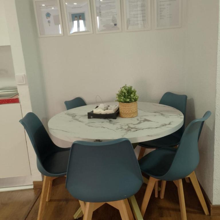 Hola Madrid Alojamiento Temporal - One-Bedroom Apartment - 7