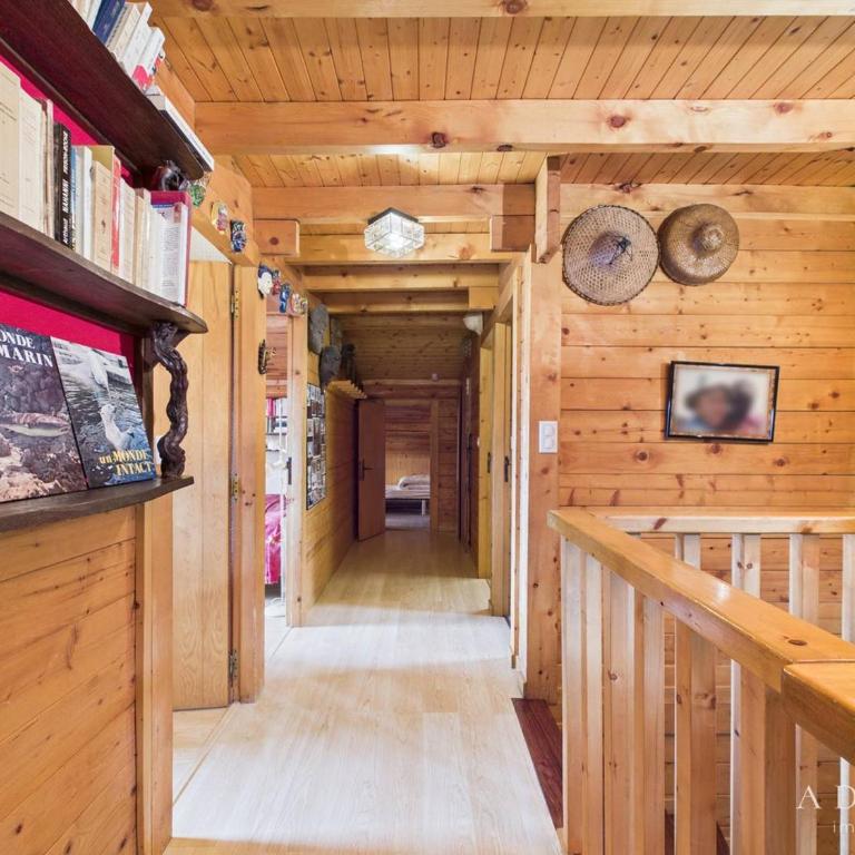 Chalet Savoyard pour 18 pers, proche pistes et commerces, cheminée, balcon, navette gratuite - FR-1-398-582 - Chalet (18 Adultes) - 15