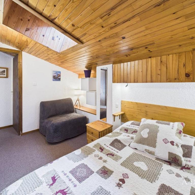 Duplex rénové avec balcon et parking, à 100m des pistes - FR-1-398-529 - Appartement (6 Adultes) - 12