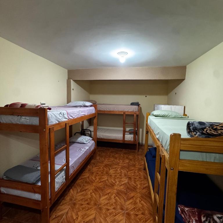Hostel el Amanecer - Cama en habitación compartida de 6 camas - 1