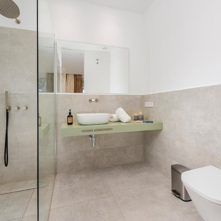 Villamar - Stunning Beachfront Villa with Private Pool - Casa - 16