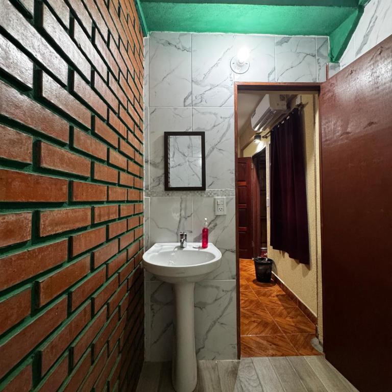 Hostel el Amanecer - Bed in 6-Bed Dormitory Room - 4