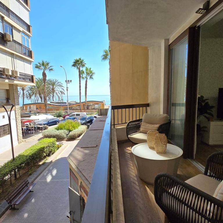 Premium Monthly Rental Beach Front by Del Parque Flats - Apartamento de 3 dormitorios con balcón - 1
