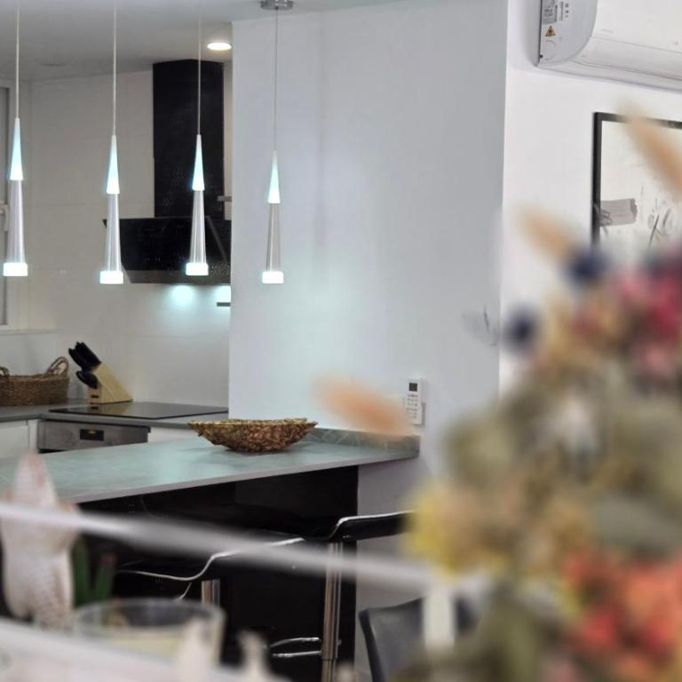Premium Monthly Rental Beach Front by Del Parque Flats - Apartamento de 3 dormitorios con balcón - 3