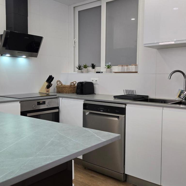 Premium Monthly Rental Beach Front by Del Parque Flats - Apartamento de 3 dormitorios con balcón - 8